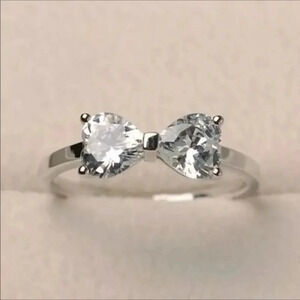 Gorgeous Silver White Sapphire Bow Ring